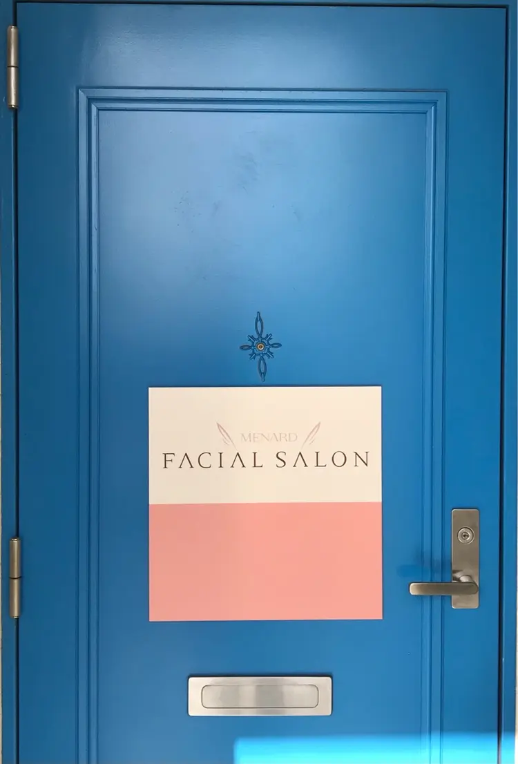 メナードフェイシャルサロン大美野の内観・外観1