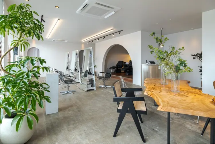 yelo(イエロ)の内観・外観1