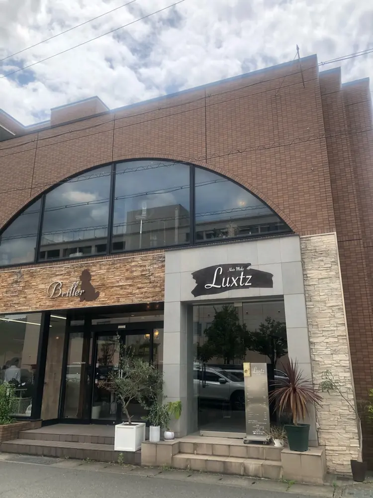 Hair Make Luxtzの内観・外観1