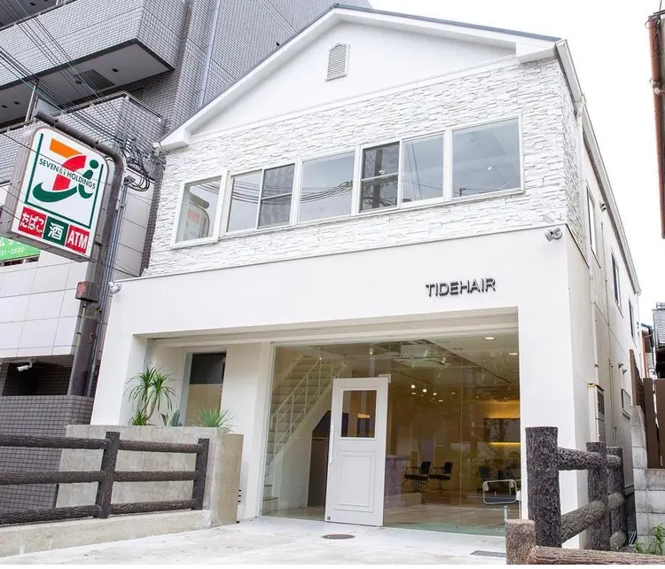 TIDEHAIRの内観・外観1