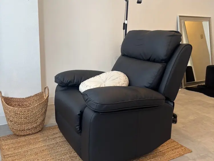 リフティの内観・外観2