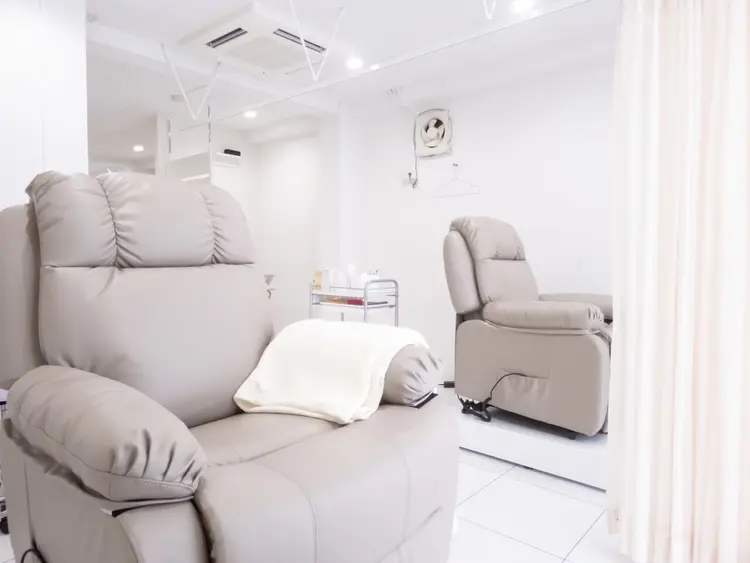 MIDIの内観・外観1