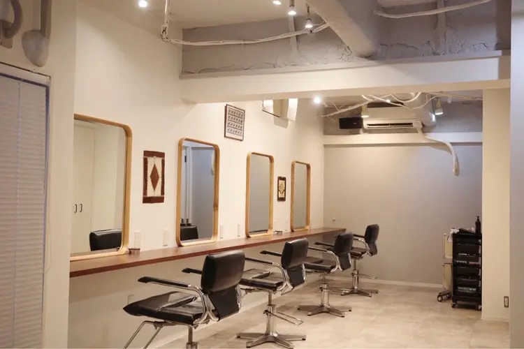 woohoo hair&shopの内観・外観1