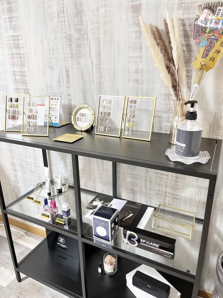 M　nailの内観・外観1