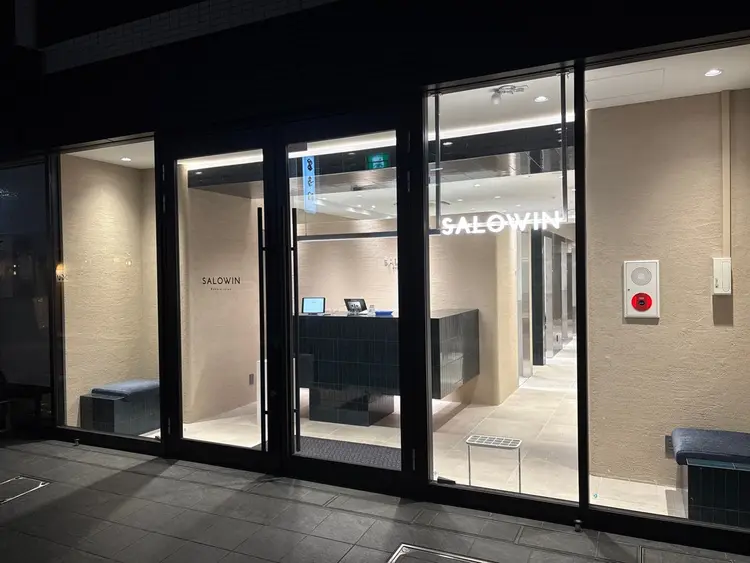 SALOWIN三軒茶屋店の内観・外観3