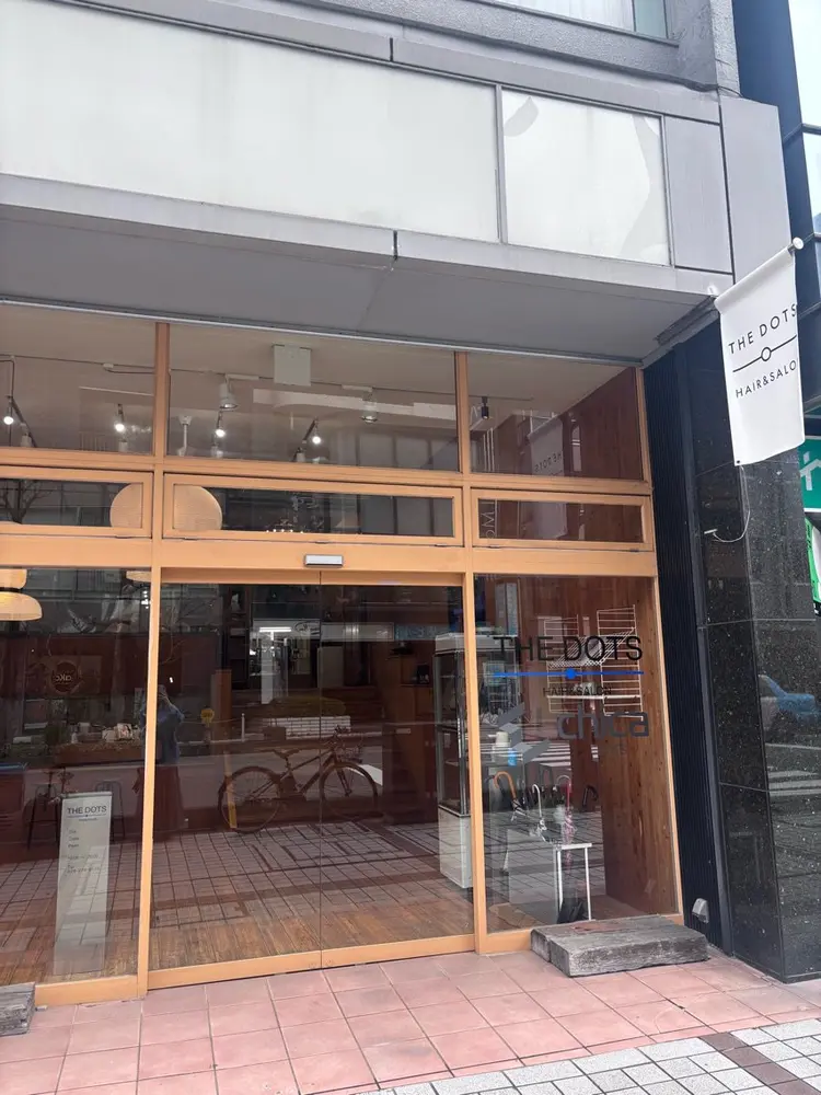 IOの内観・外観1