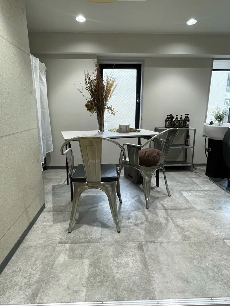 eir心斎橋店の内観・外観2