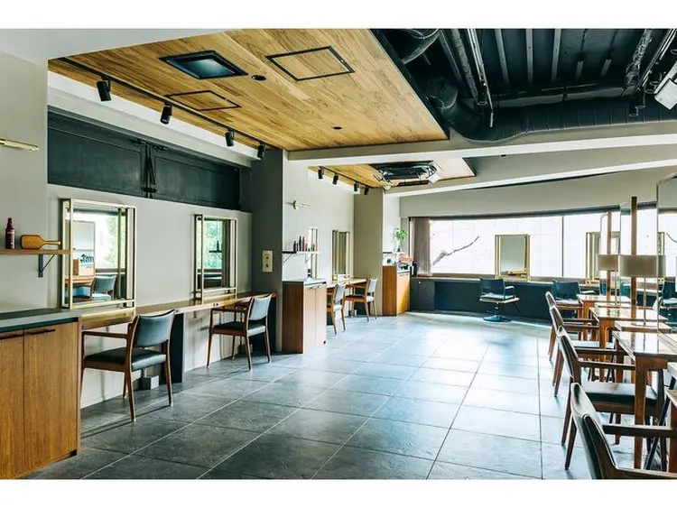 SPICE AVEDA 玉川高島屋S・C店の内観・外観1