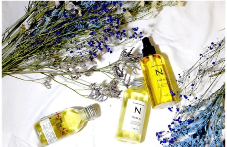 youres hair 新宿3丁目店の内観・外観1