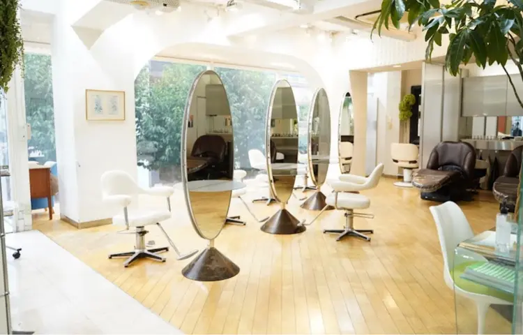 OfHAIR自由が丘店の内観・外観2