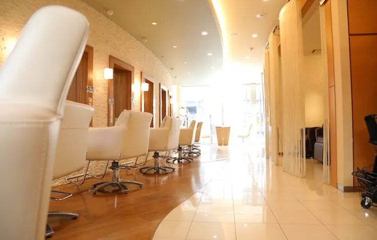 VISAGEplusの内観・外観2