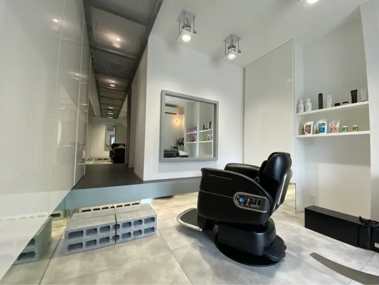 Hy’zの内観・外観1