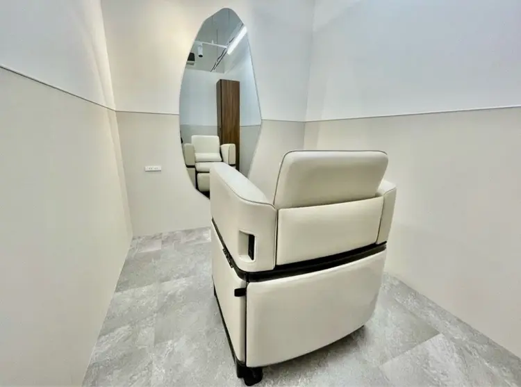 ノンダメージサロン(R)福岡天神店の内観・外観1