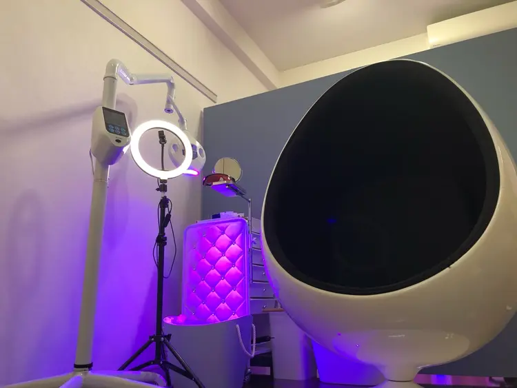 ロイヤルラウンジ銀座店の内観・外観2