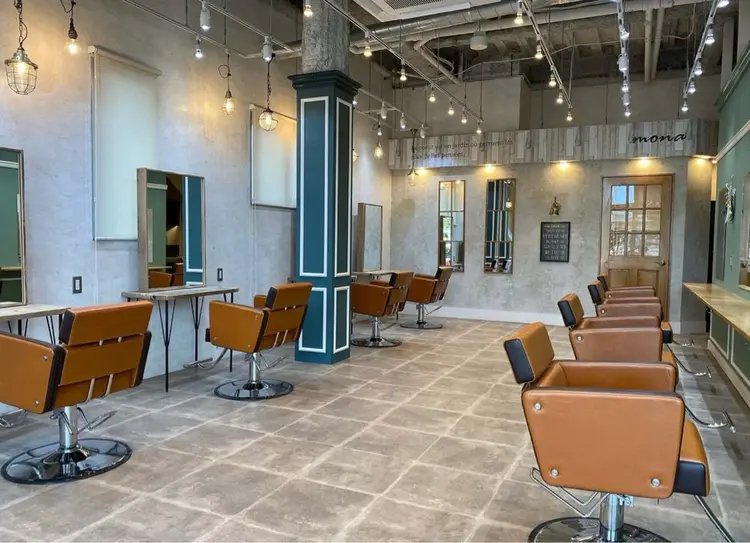 アグヘアーモナ米子駅前店の内観・外観1