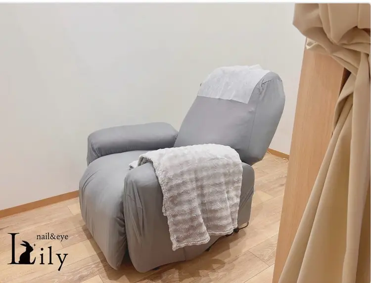 nail&eye Lily  武蔵境店の内観・外観2