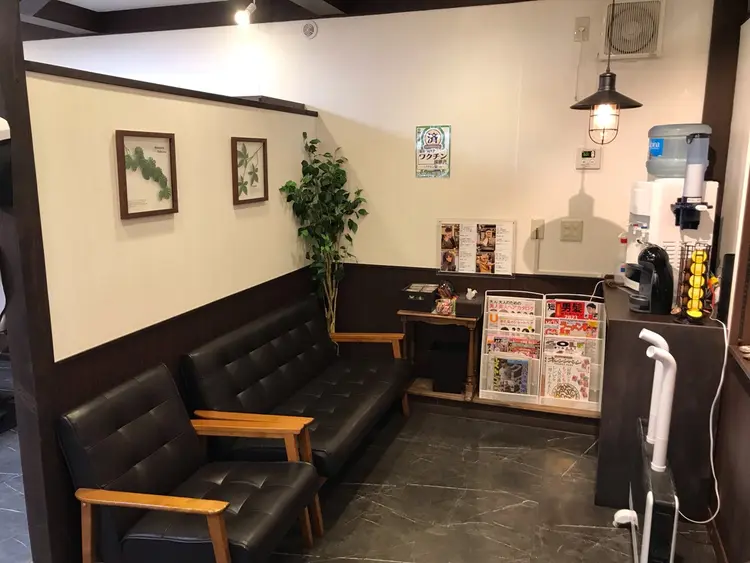 ヘアーサロン髪ing保谷本店の内観・外観2