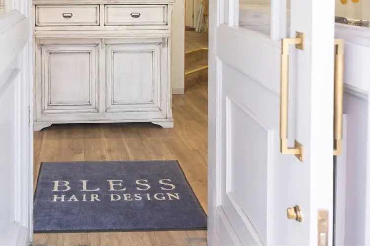 BLESS HAIR DESIGNの内観・外観3