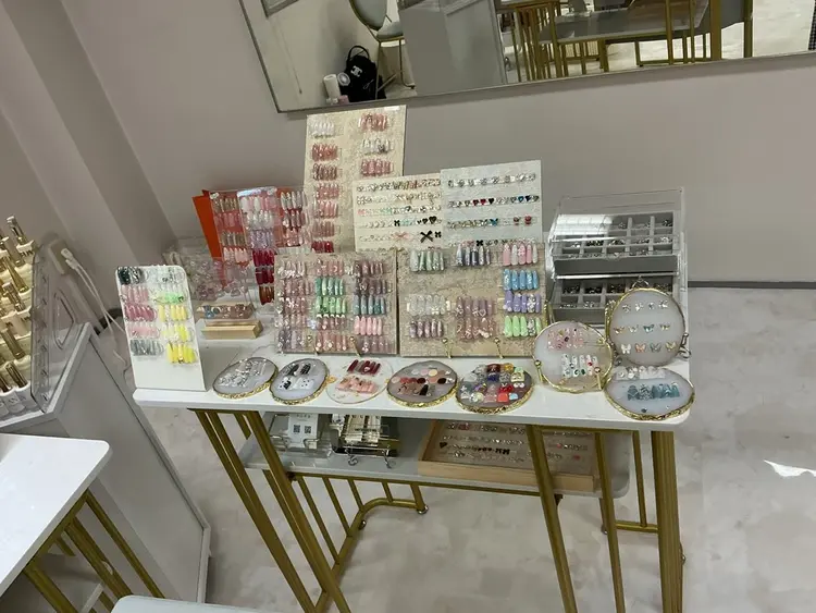 クイーンズネイル銀座の内観・外観1