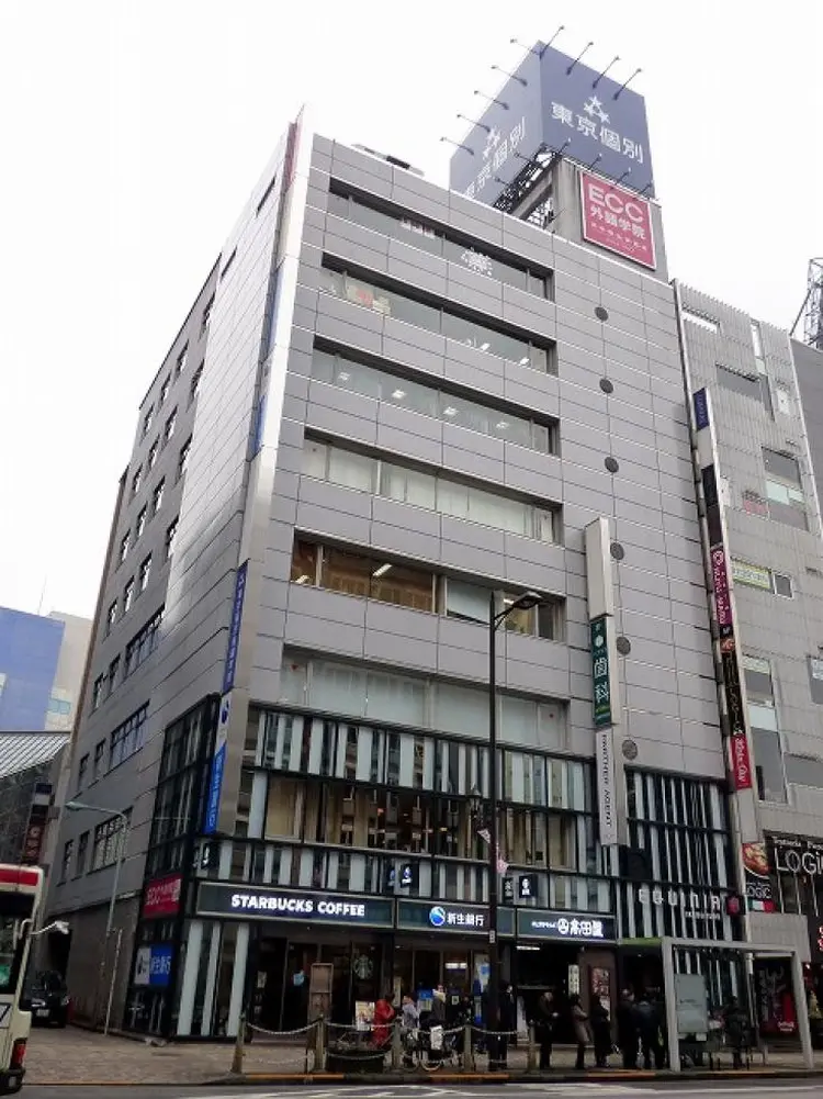 EMANONシェアサロン池袋の内観・外観1