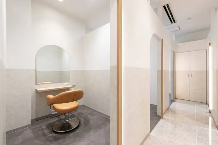 SALOWIN札幌大通店の内観・外観3