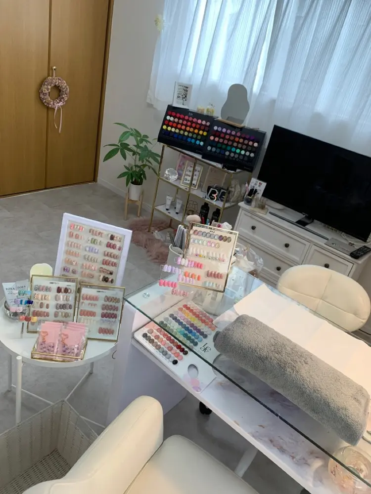 private nail salon   Amilyの内観・外観2