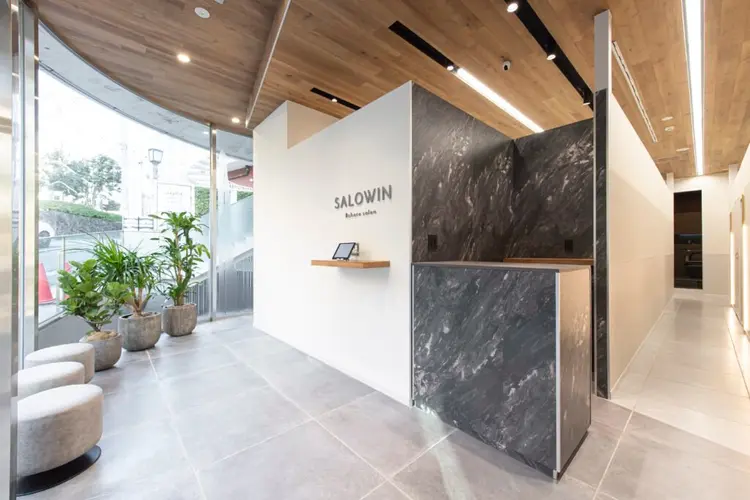 SALOWIN原宿iori店の内観・外観1