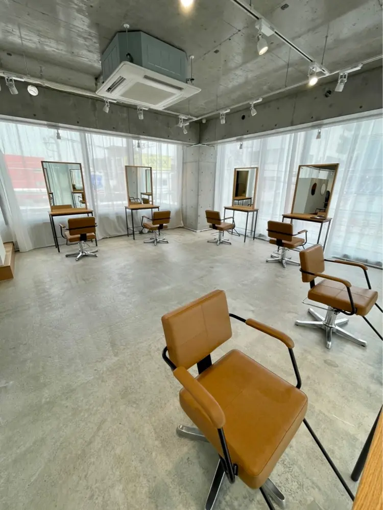 loti by trenchの内観・外観2