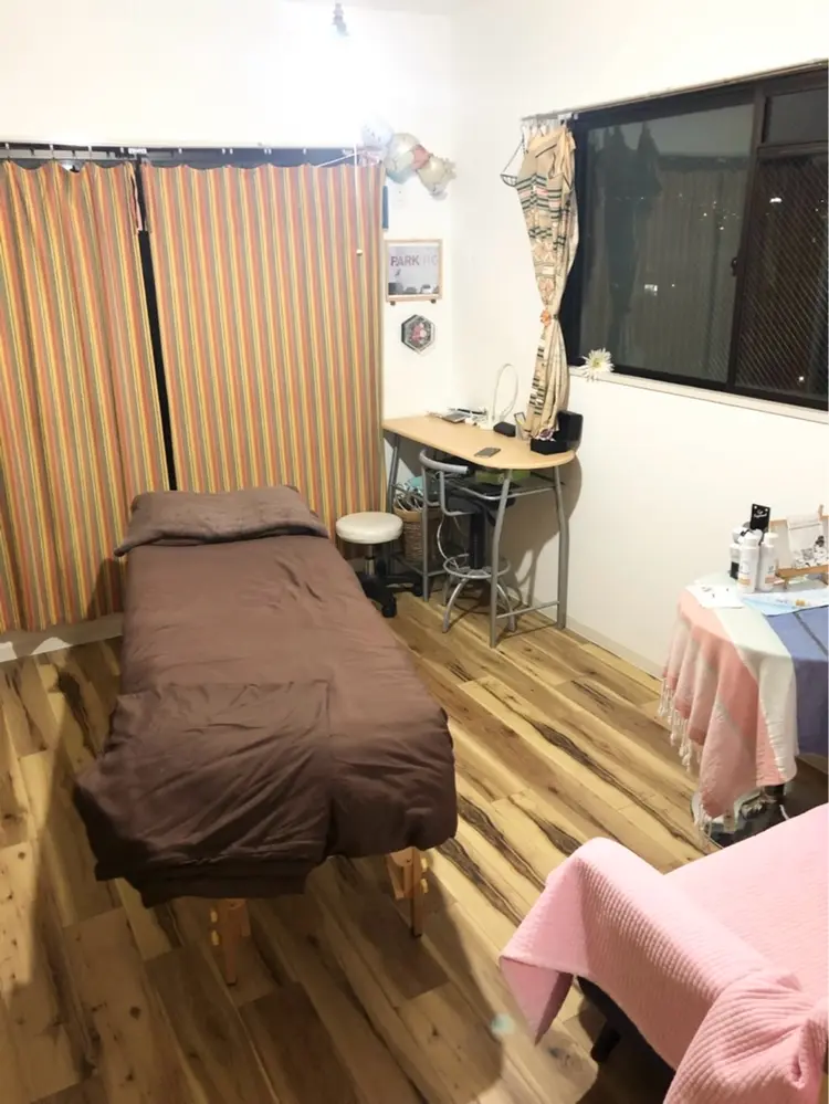 Topaz eyelash salonの内観・外観2