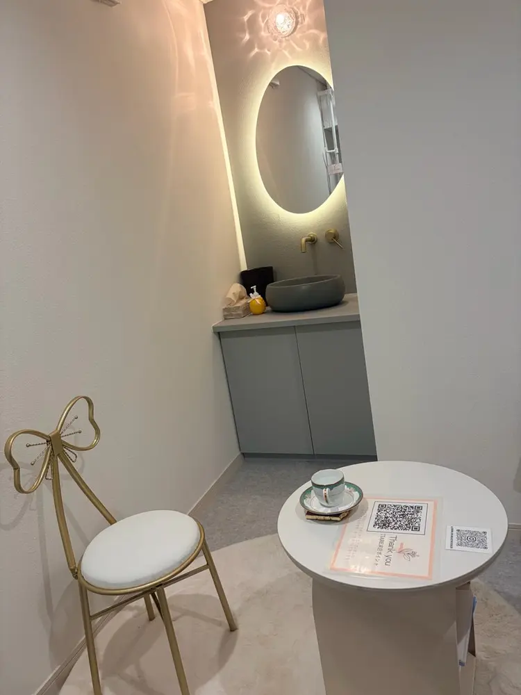 REBORNの内観・外観1