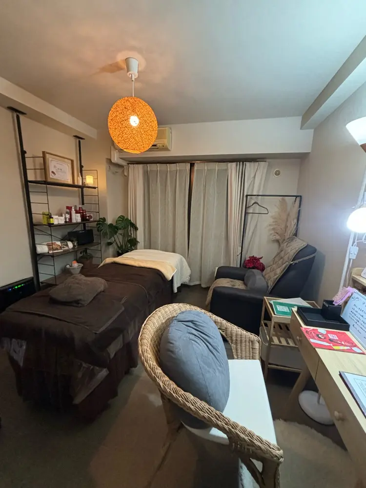 癒しサロンAnone.の内観・外観2