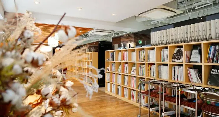 QUEEN'S GARDEN by k-two shinsaibashiの内観・外観3