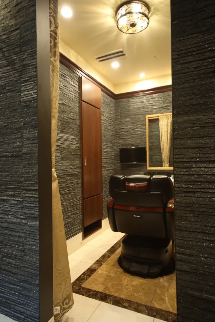 ヒロ銀座ヘアーサロン BARBER SHOP広島本店の内観・外観2