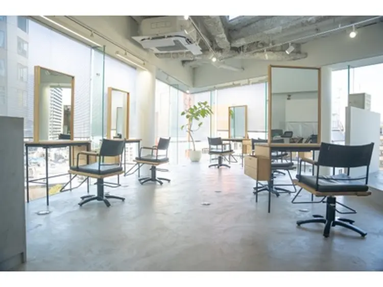 WAKUの内観・外観1