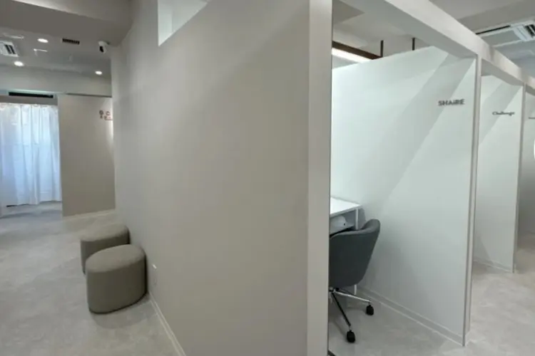 Nanairo ネイルの内観・外観1