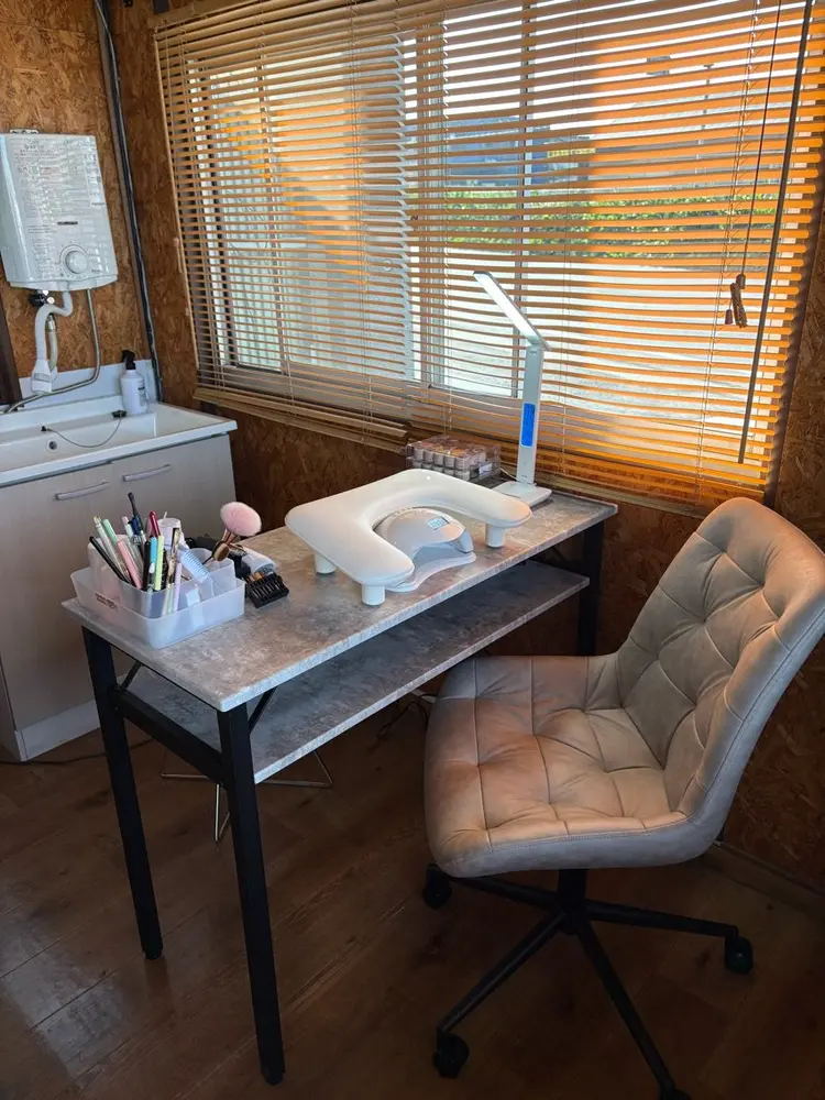 MAAPISNAILの内観・外観1