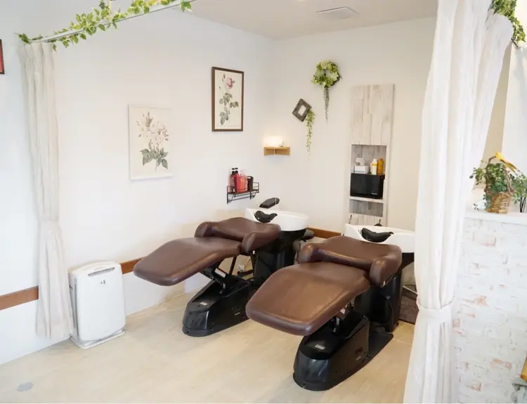 hair-room a-toの内観・外観2