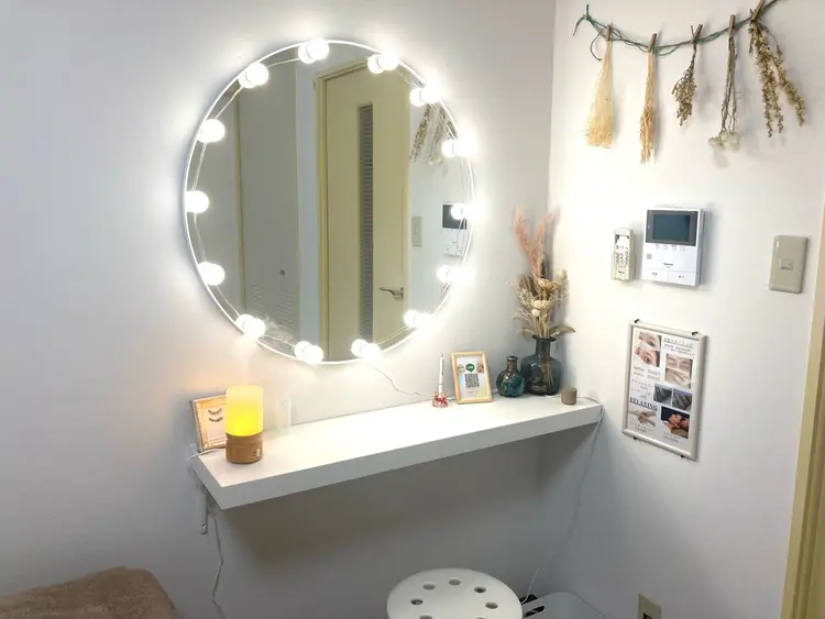 目元研究所の内観・外観1