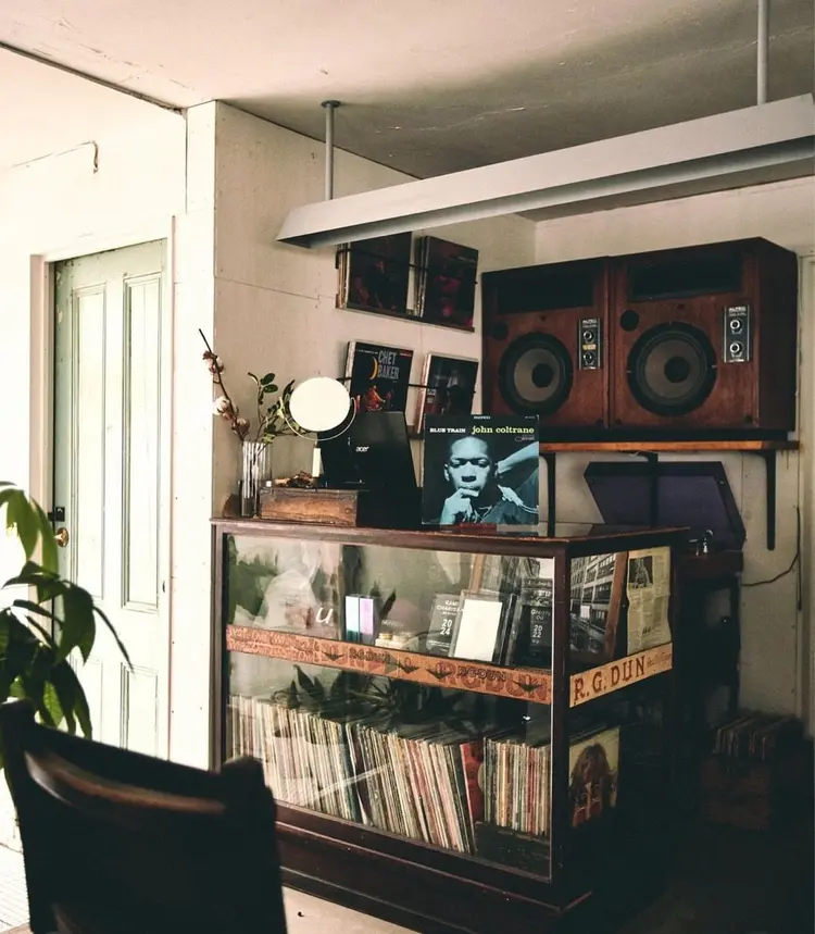 unpluggedの内観・外観1