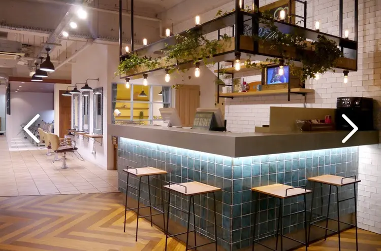 HAIR &MAKE EARTH 大宮駅前店の内観・外観2