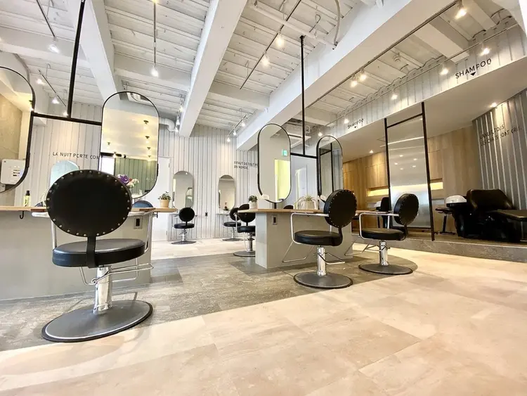 La fith hair fun 池袋店の内観・外観3