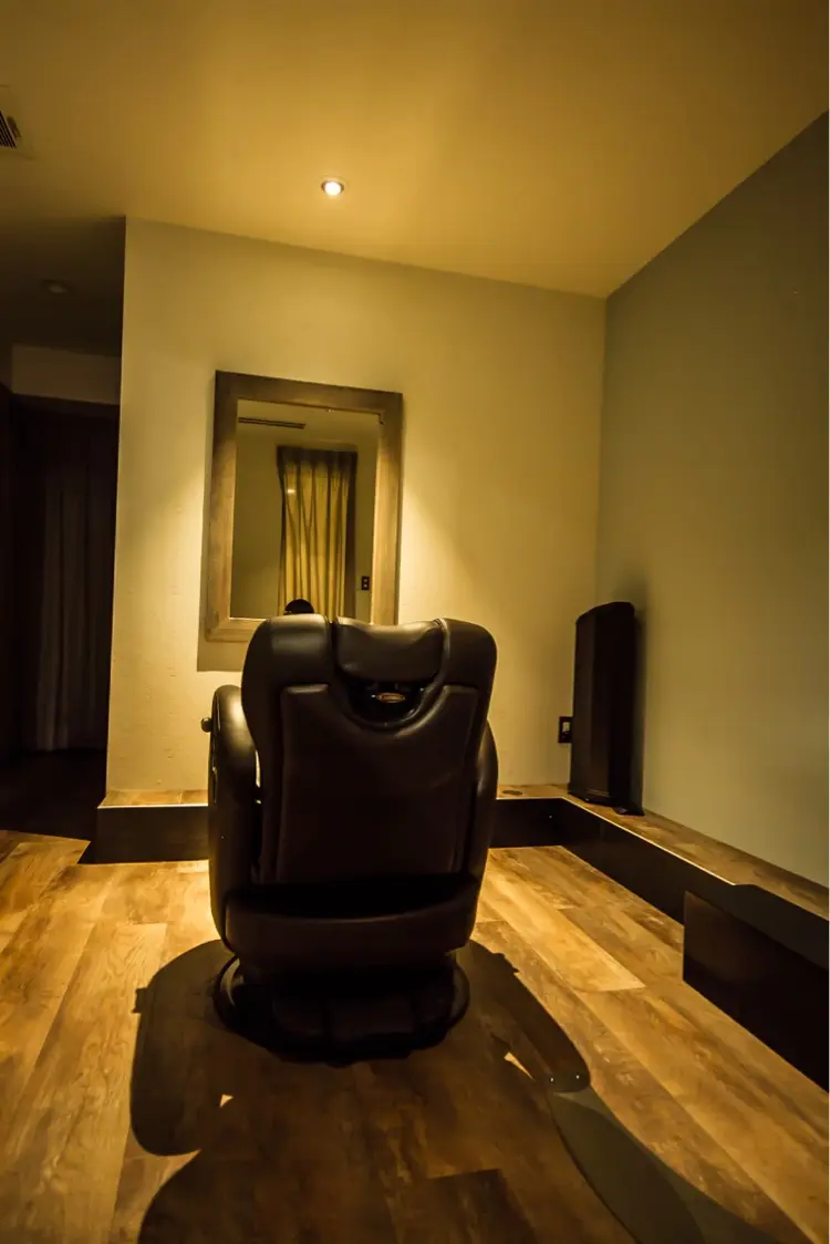 【髪質.頭皮改善専門】ユーリカ リチェルコの内観・外観2