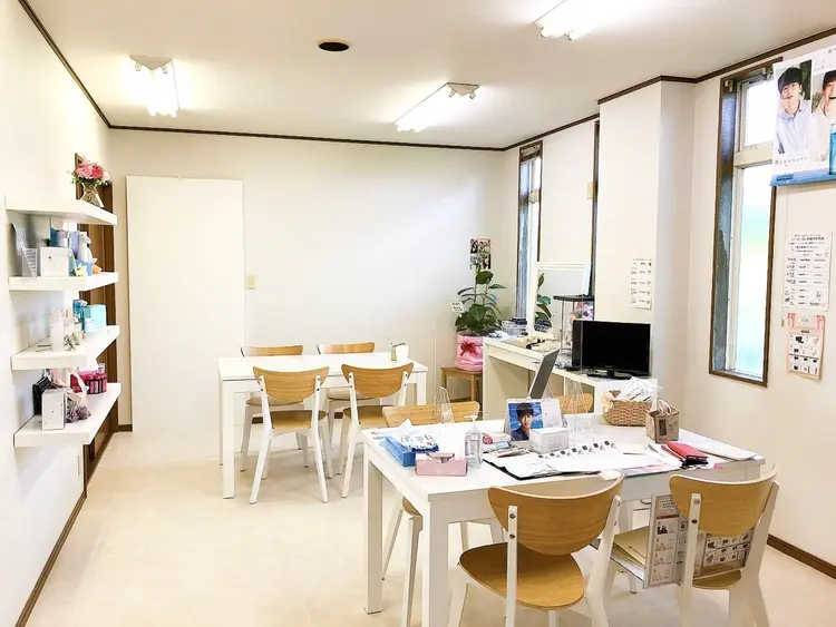 メナードフェイシャルサロン稲沢西島の内観・外観2