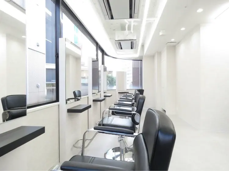 メンズサロン PORT 浦和の内観・外観2