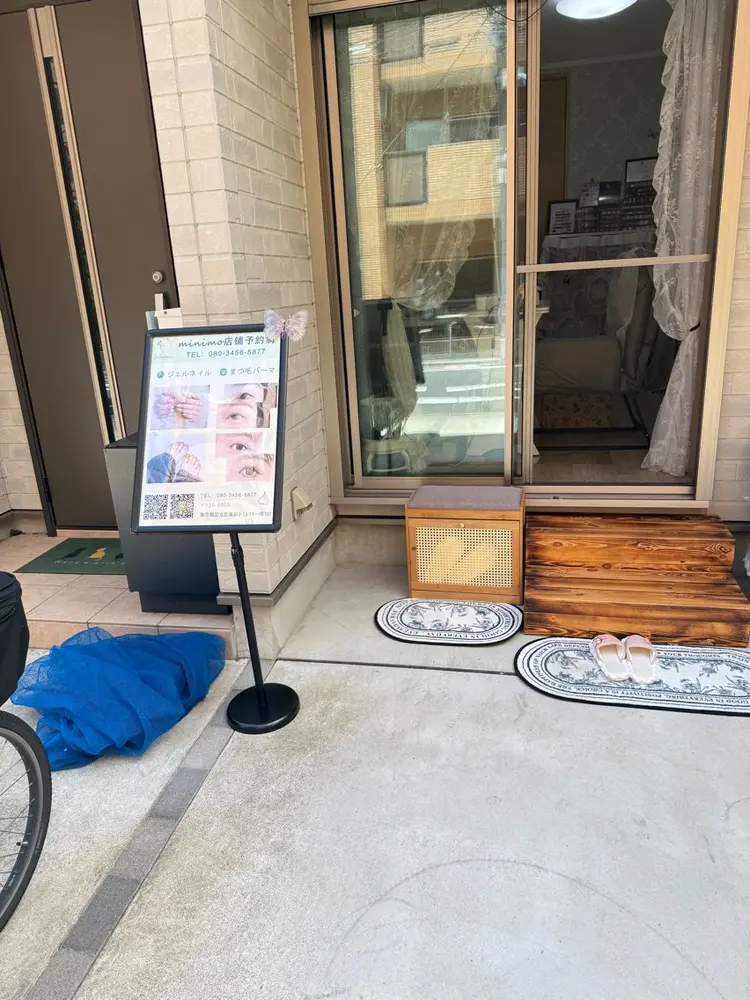 EE.Nailの内観・外観2