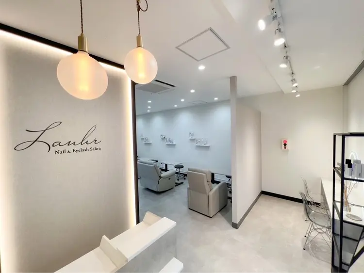 Lanhrの内観・外観1