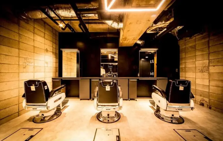 FRANKS BARBER and BEER CLUBの内観・外観1