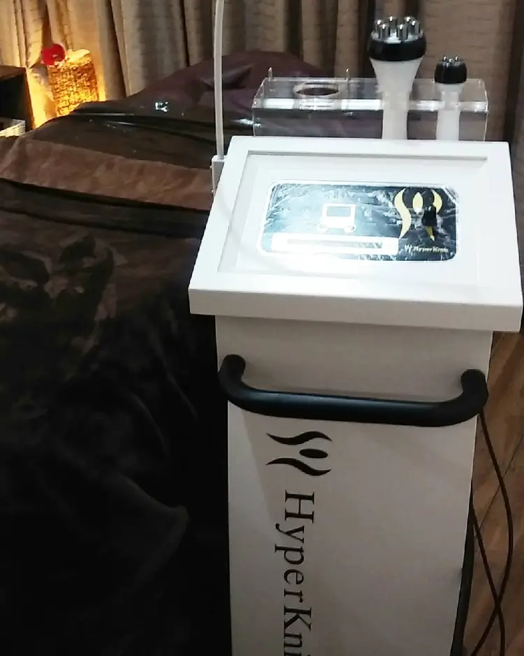 ブライトサロンの内観・外観2