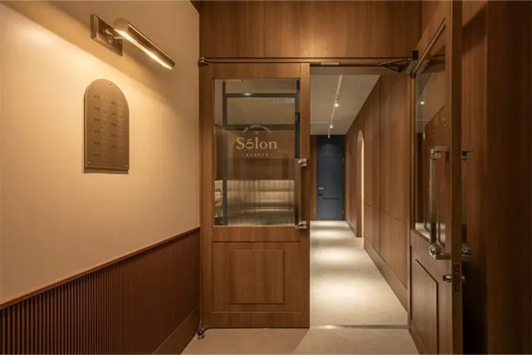 ヘアメイクMANAの内観・外観1