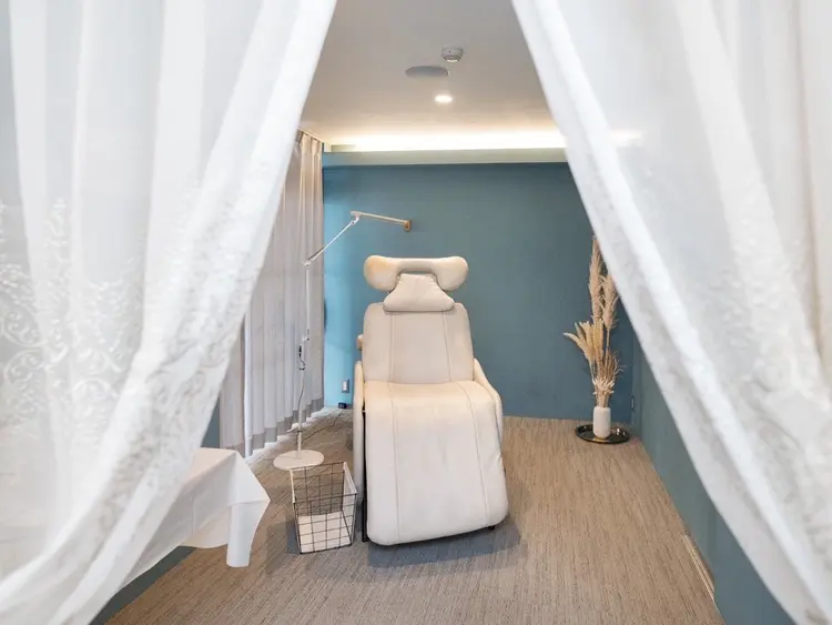 atticの内観・外観2